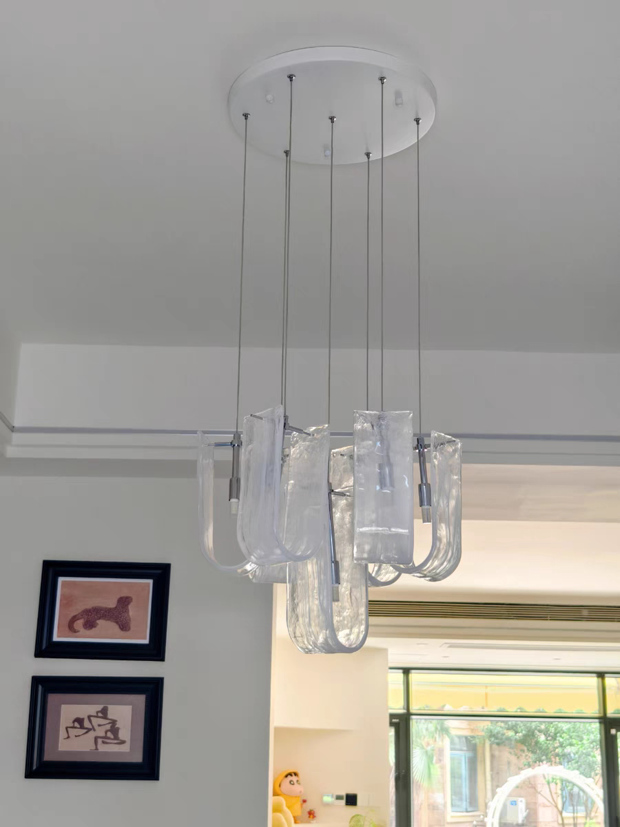 7 lights chandelier by Aurorae lighting on the ceiling